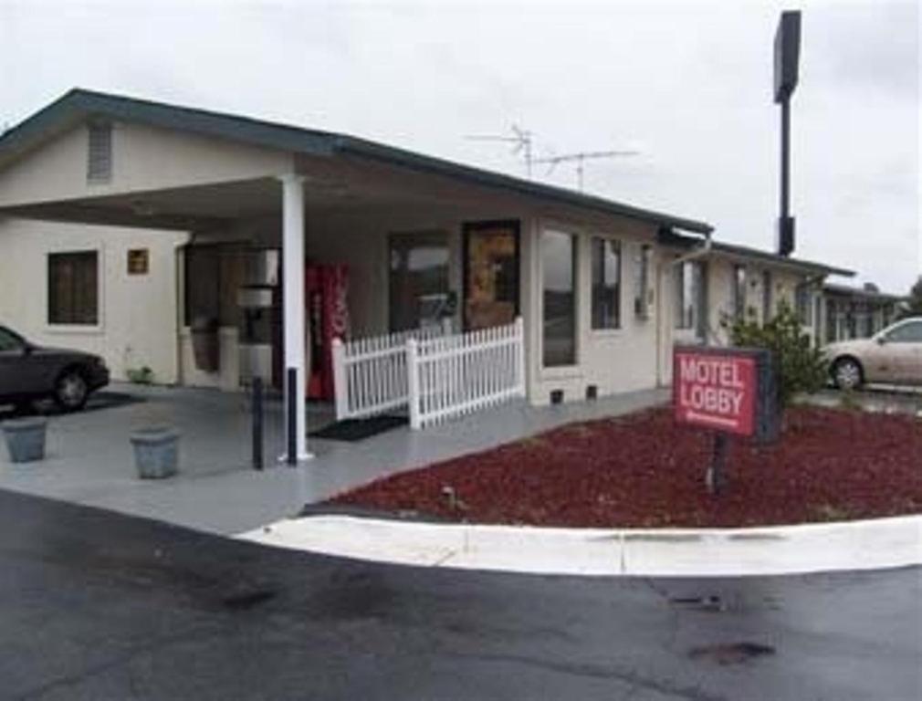Express Inn Thomson Exterior foto